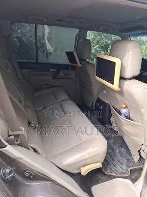 Mitsubishi Pajero V90 3.8 V6 GLS/GLX 2015 Brown