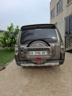Mitsubishi Pajero V90 3.8 V6 GLS/GLX 2015 Brown