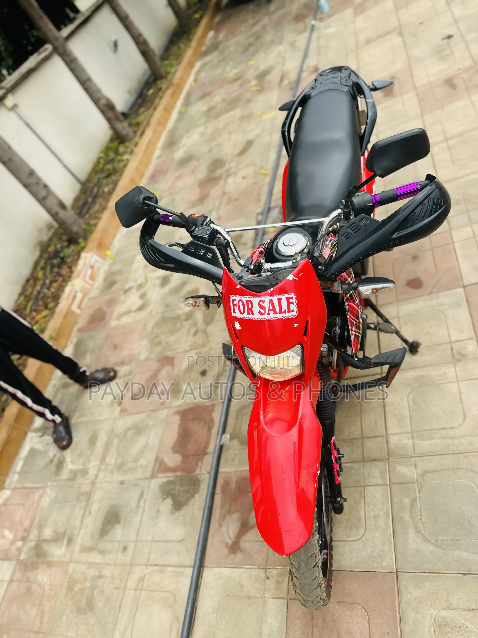 Royal Motorcycle 2021 Red