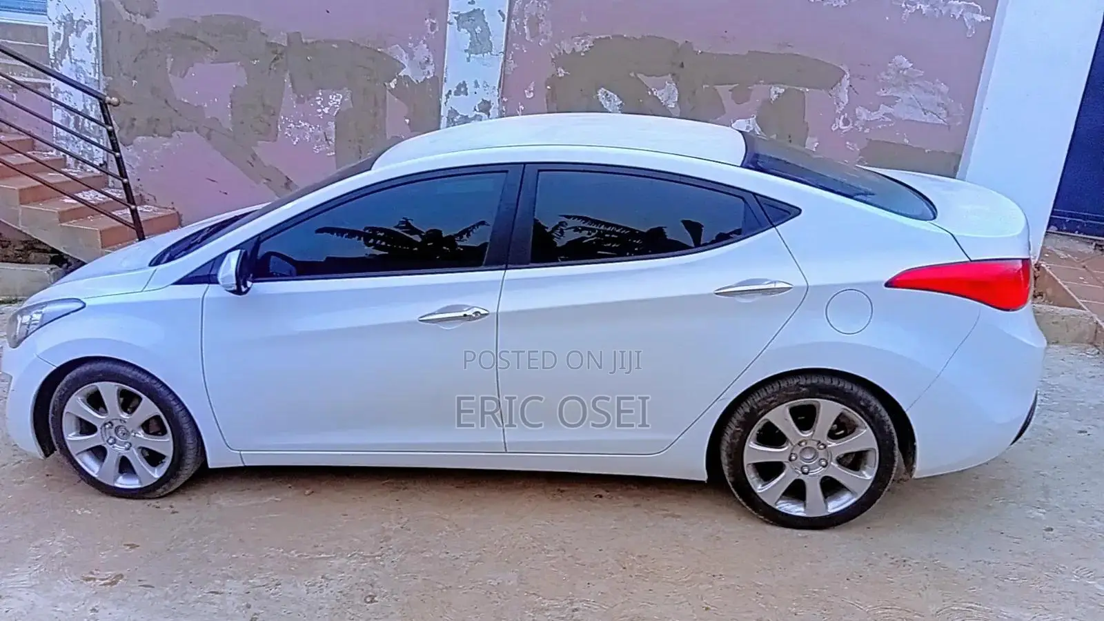 Hyundai Avante 2013 White