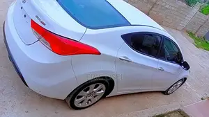 Hyundai Avante 2013 White