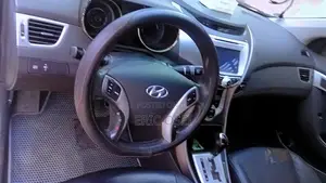 Hyundai Avante 2013 White