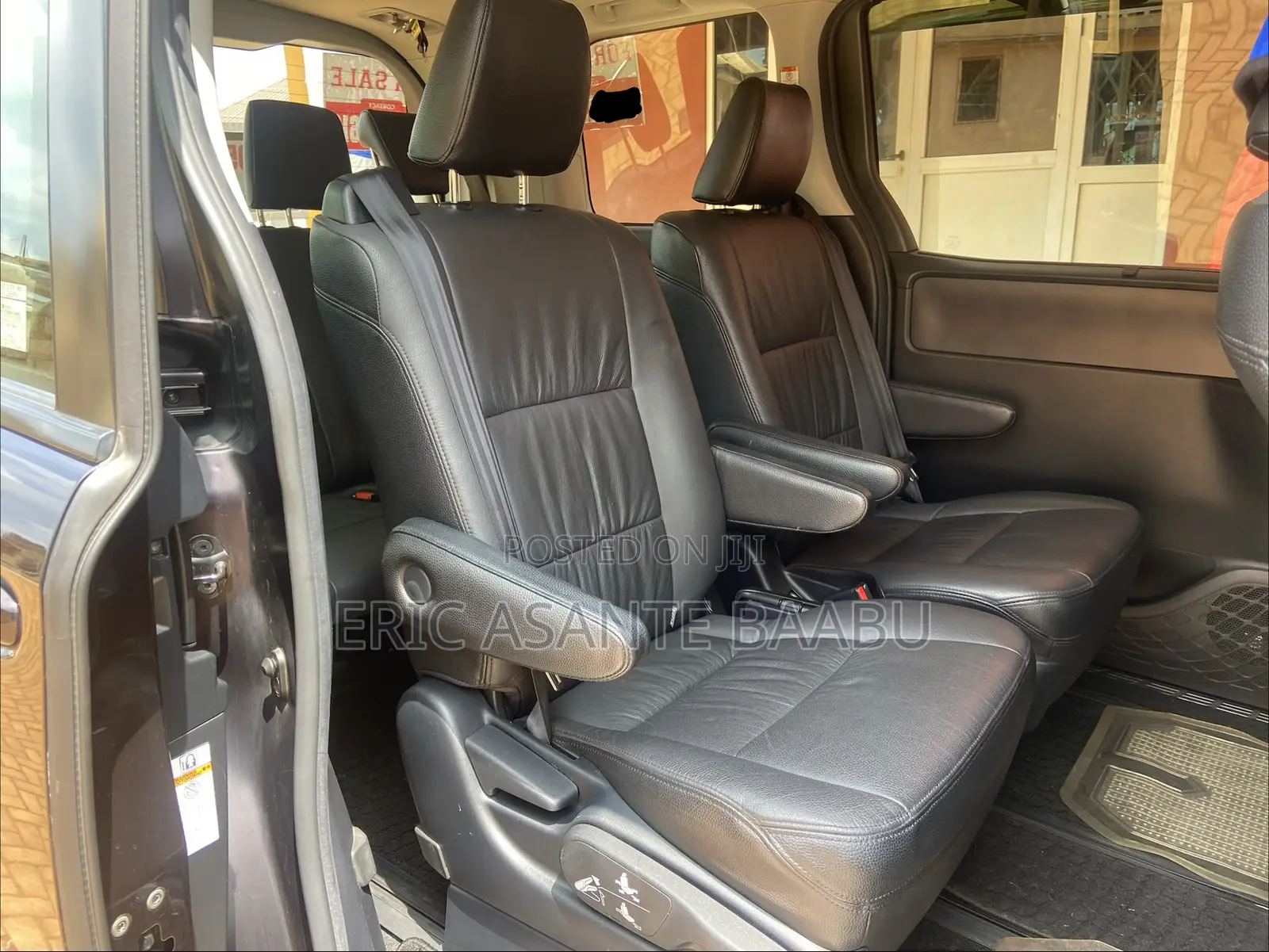 Toyota Noah 2.0 AWD (7 Seater) 2014 Purple