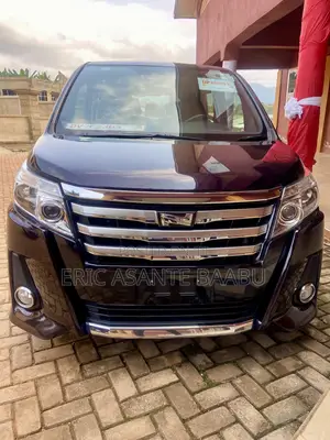 Toyota Noah 2.0 AWD (7 Seater) 2014 Purple