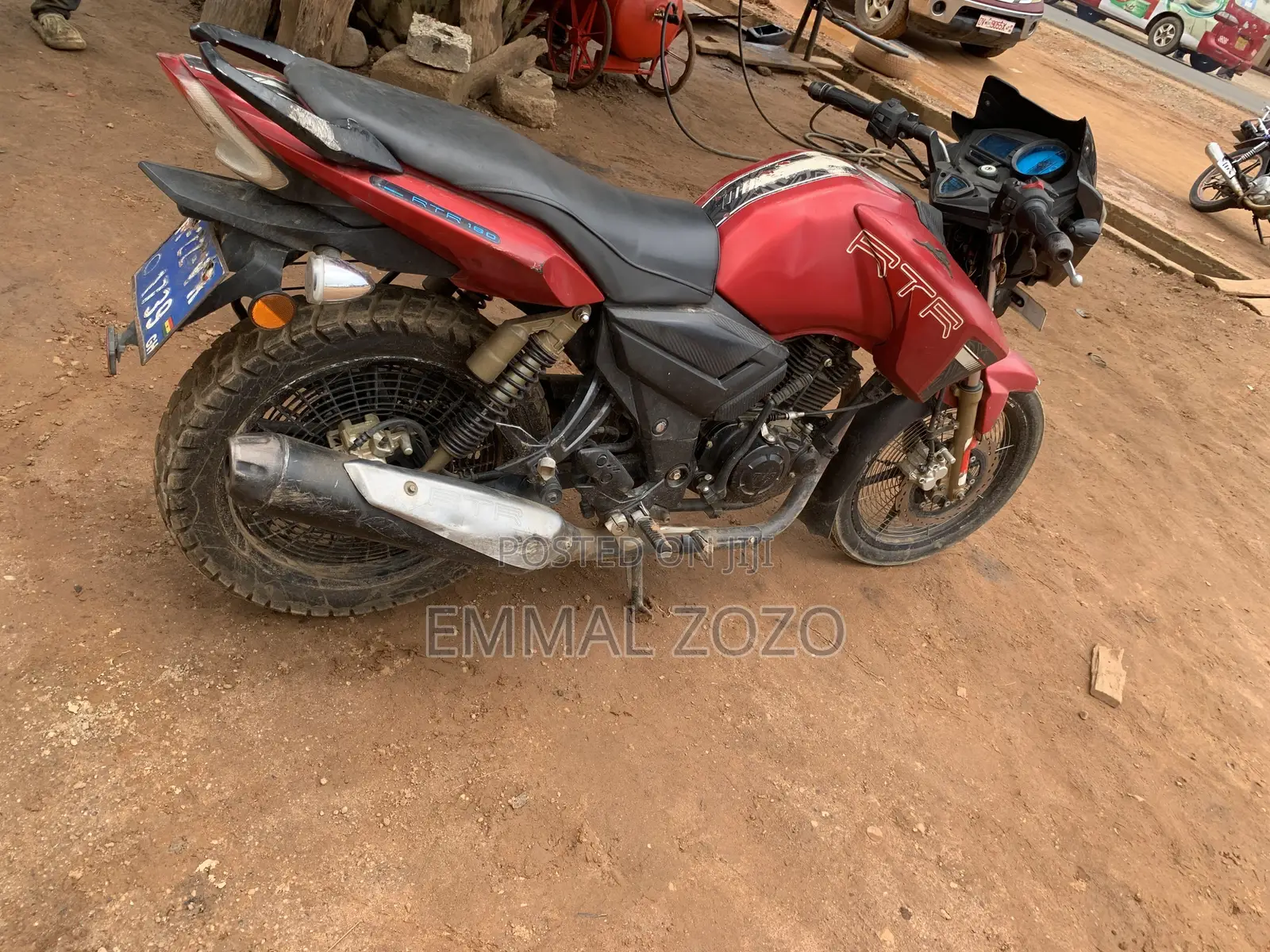 Suzuki 2023 Red