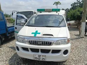 Hyundai H-100 2001 White