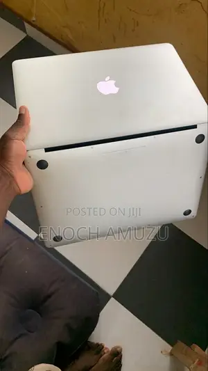 Laptop Apple MacBook Air 2017 8GB Intel Core i7 SSD 256GB