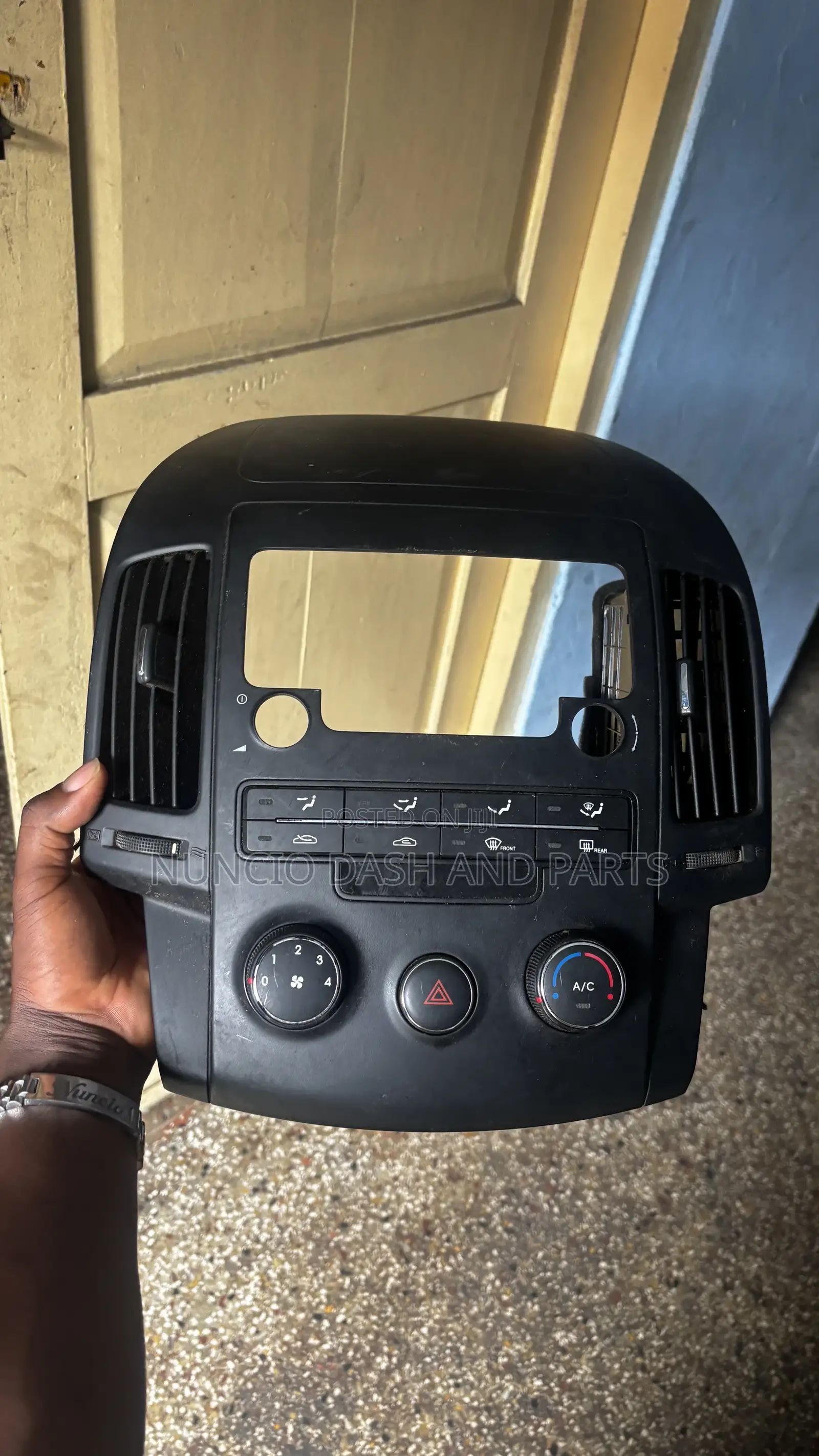 Hyundai I30 Dash Board Tape Face