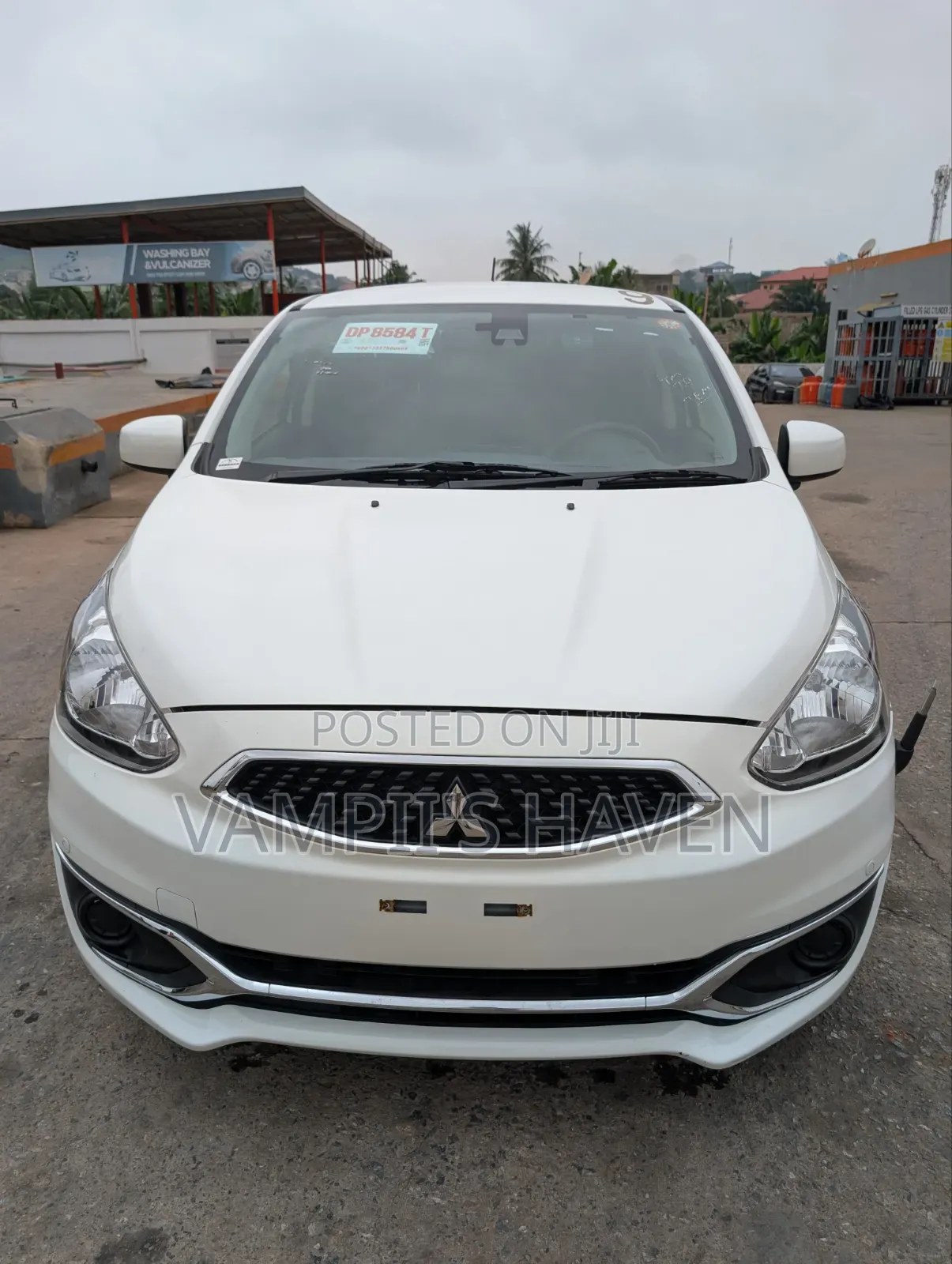 Mitsubishi Mirage 2017 White