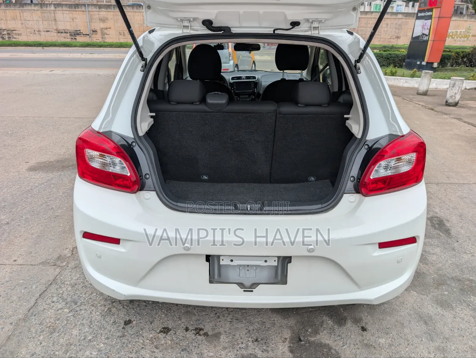 Mitsubishi Mirage 2017 White