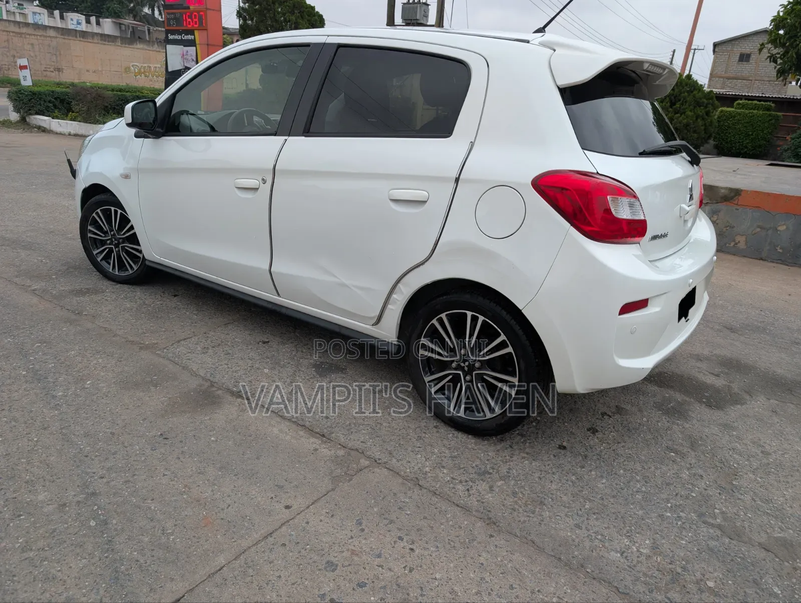 Mitsubishi Mirage 2017 White