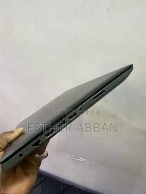 Laptop Lenovo IdeaPad 300 4GB AMD Ryzen HDD 500GB