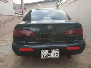 Toyota Corolla 1.4 Sedan 2002 Green