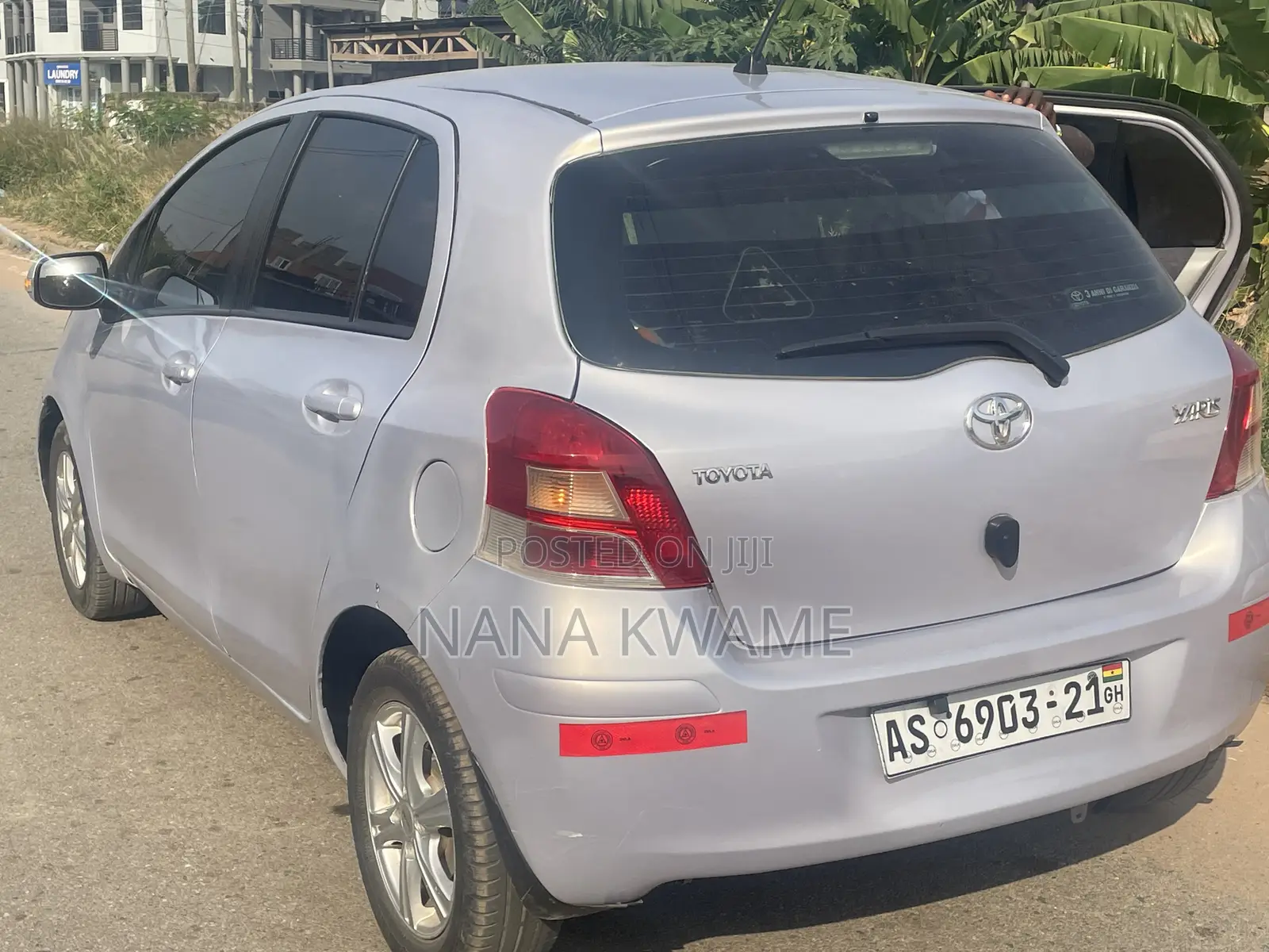 Toyota Vitz 2010 Gray