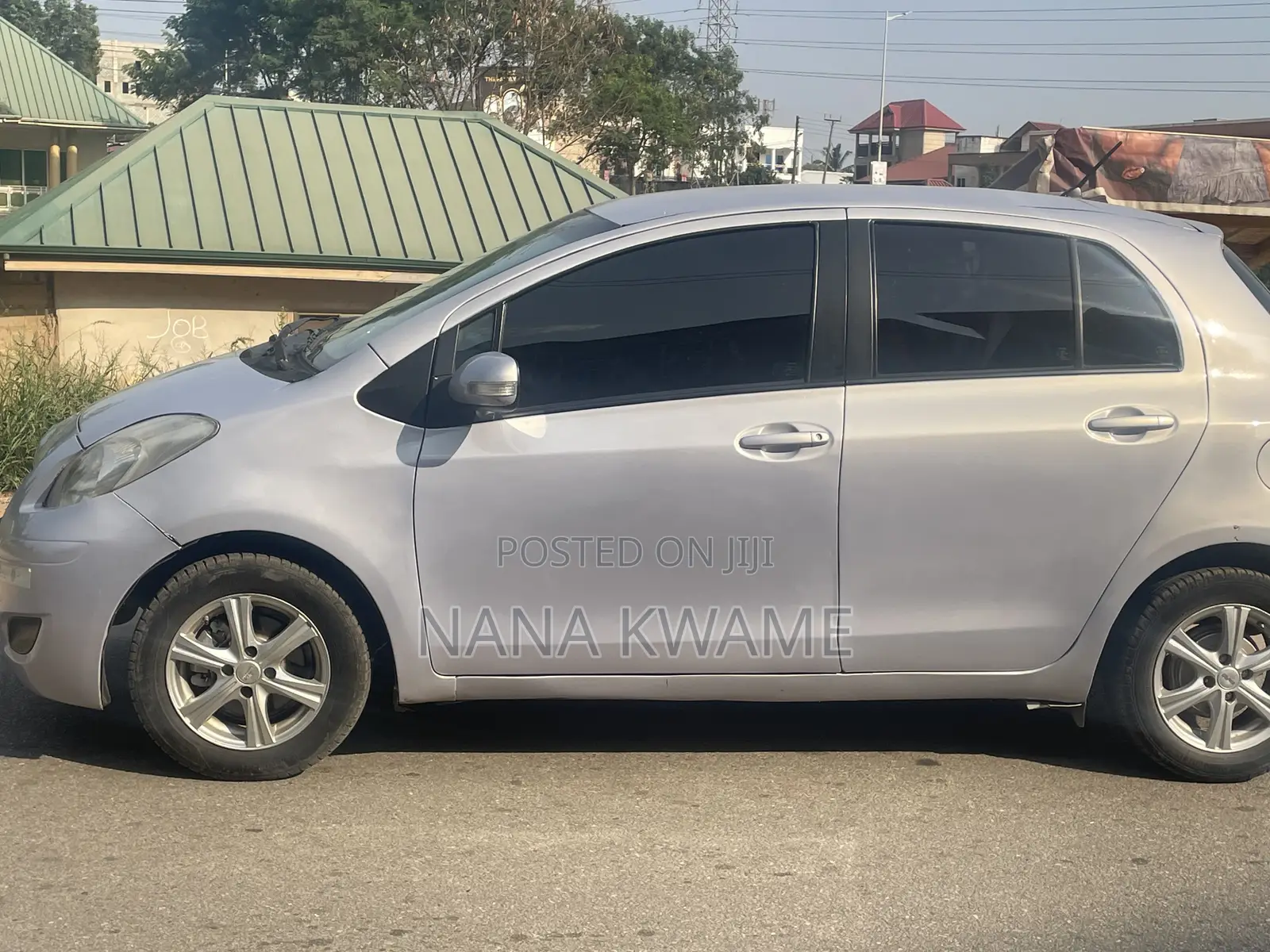 Toyota Vitz 2010 Gray