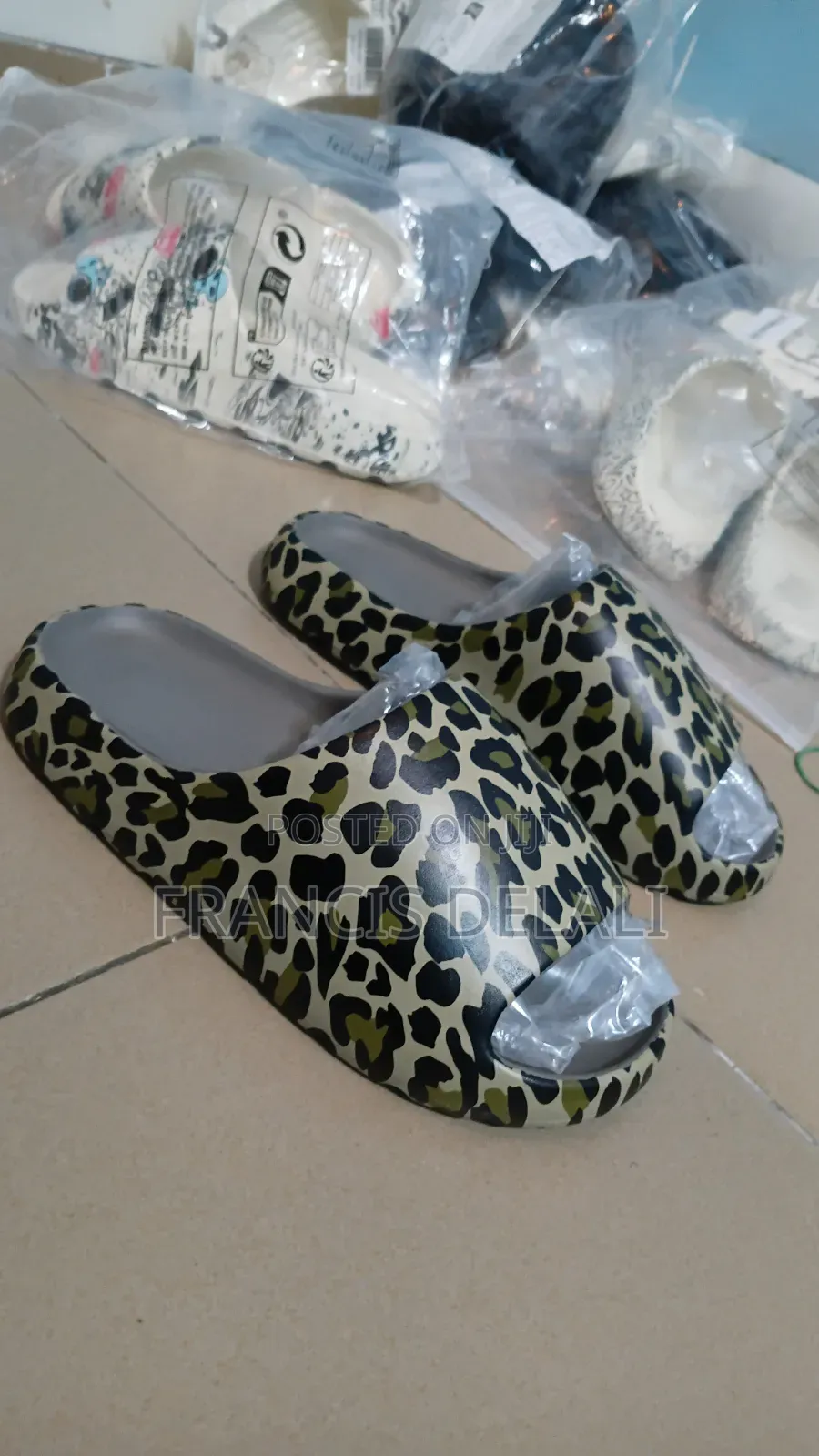 Unisex Outdoor Fashion Slippers