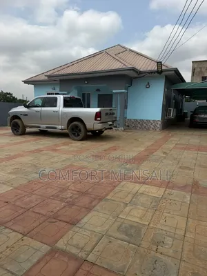 3bdrm House in Ashcom Properties, School Junction for rent