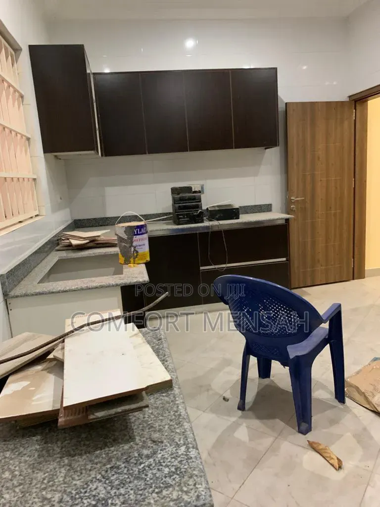 3bdrm House in Ashcom Properties, School Junction for rent
