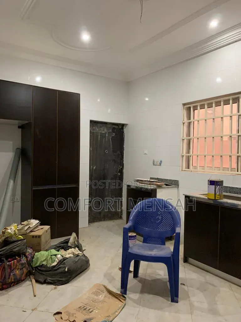 3bdrm House in Ashcom Properties, School Junction for rent