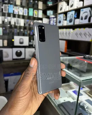 New Samsung Galaxy S20 128 GB Gray