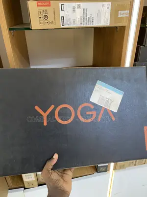 New Laptop Lenovo Yoga 7i 8GB Intel Core i5 SSD 512GB