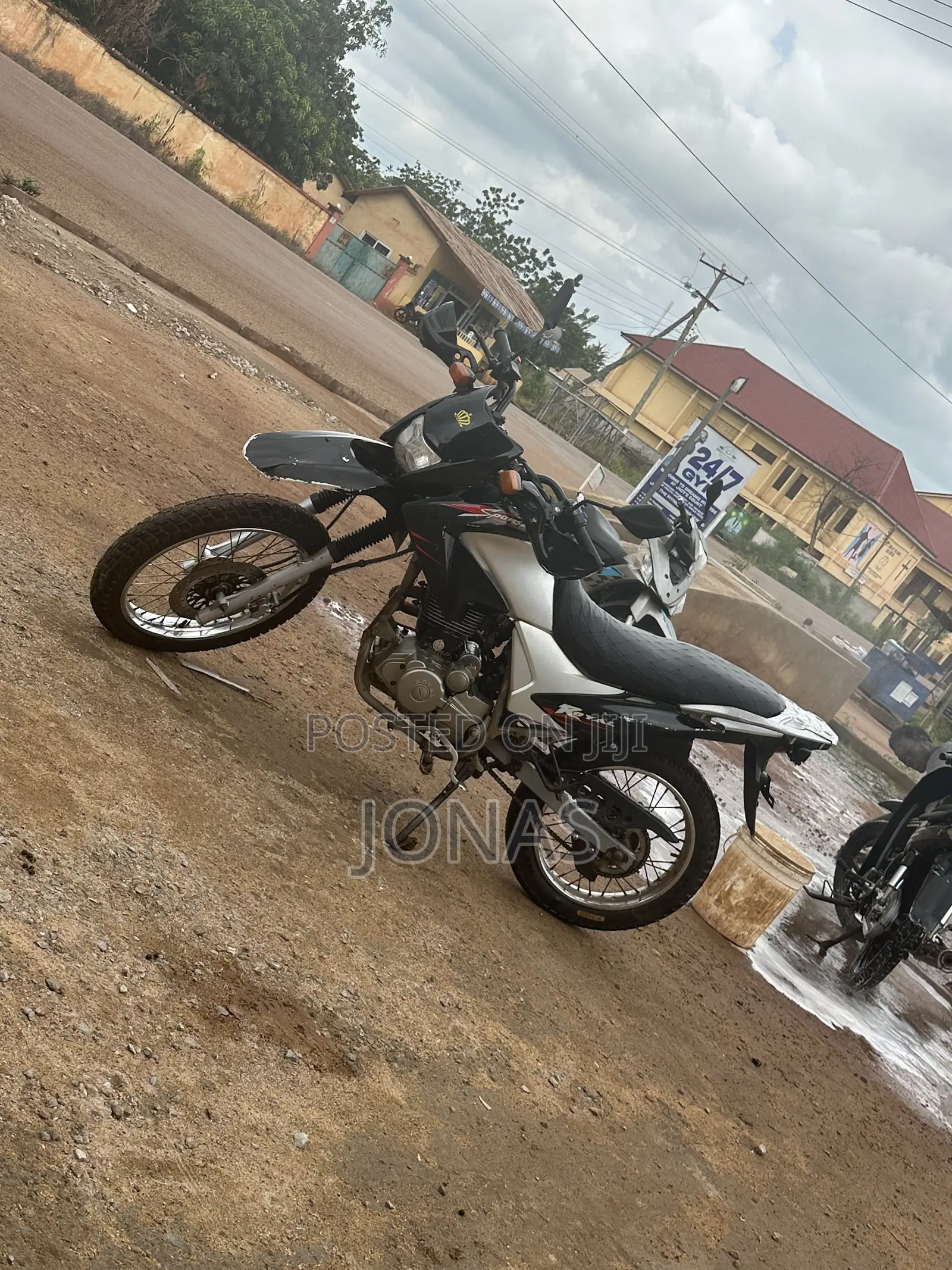 Royal Motorcycle 2013 Black