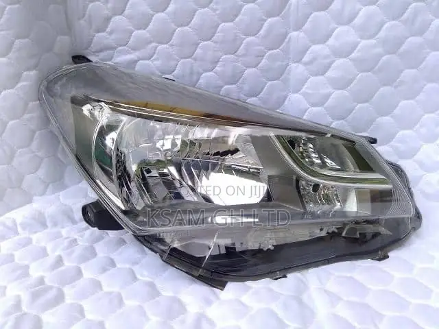 Toyota Vitz 2017 Headlights