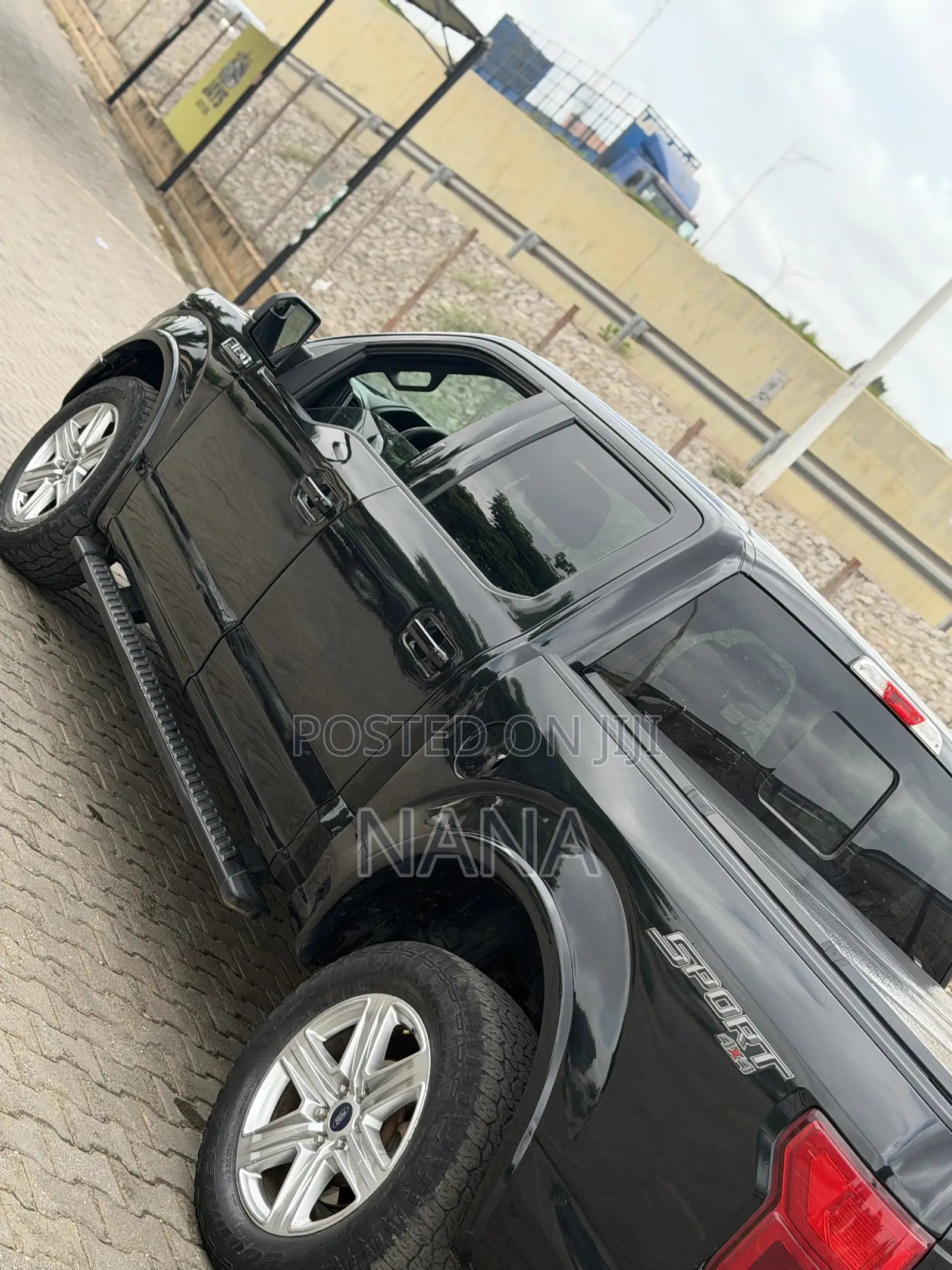 Ford F-150 2018 Black