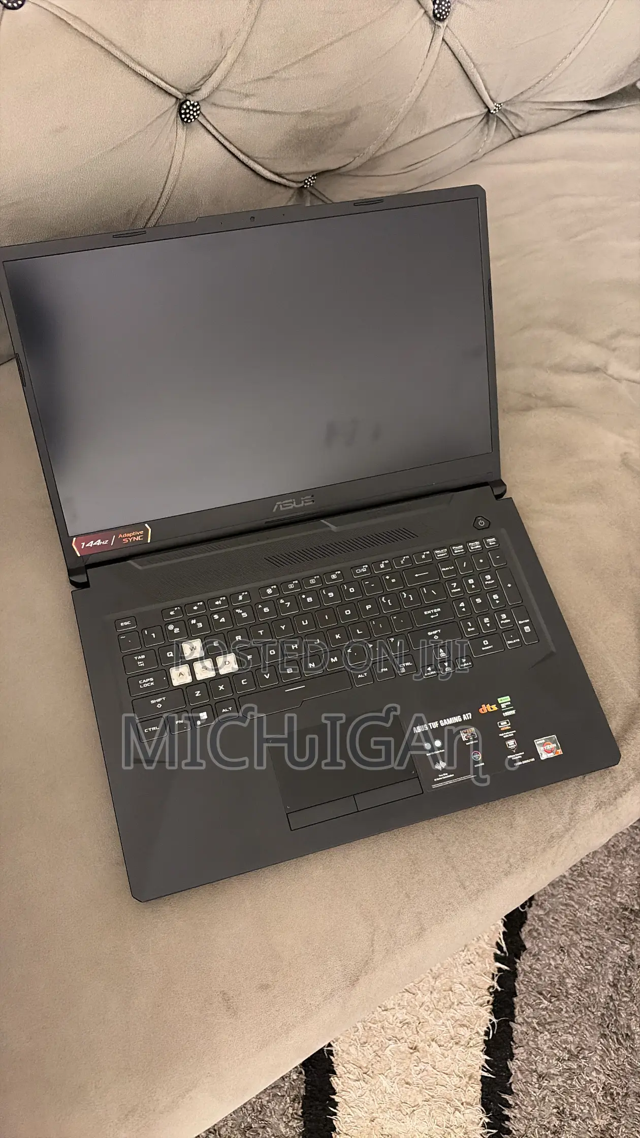 Laptop Asus TUF Gaming A17 8GB AMD Ryzen 7 SSD 512GB