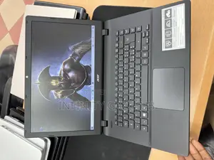 Laptop Acer Aspire 5 4GB AMD A4 HDD 500GB
