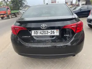 Toyota Corolla XSE (1.8L 4cyl 2A) 2019 Black
