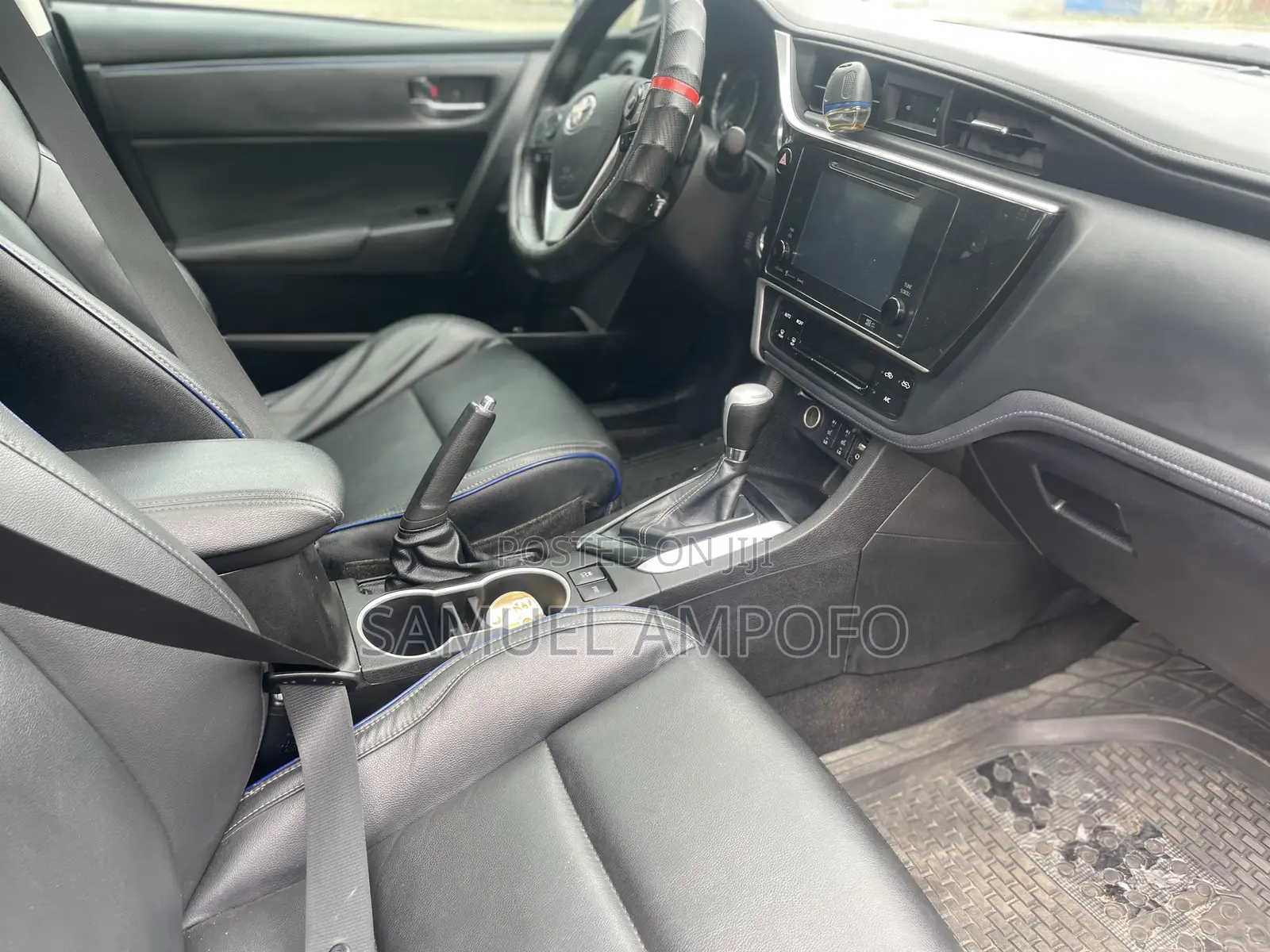 Toyota Corolla XSE (1.8L 4cyl 2A) 2019 Black