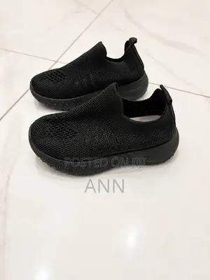 Black Sneakers for Girls