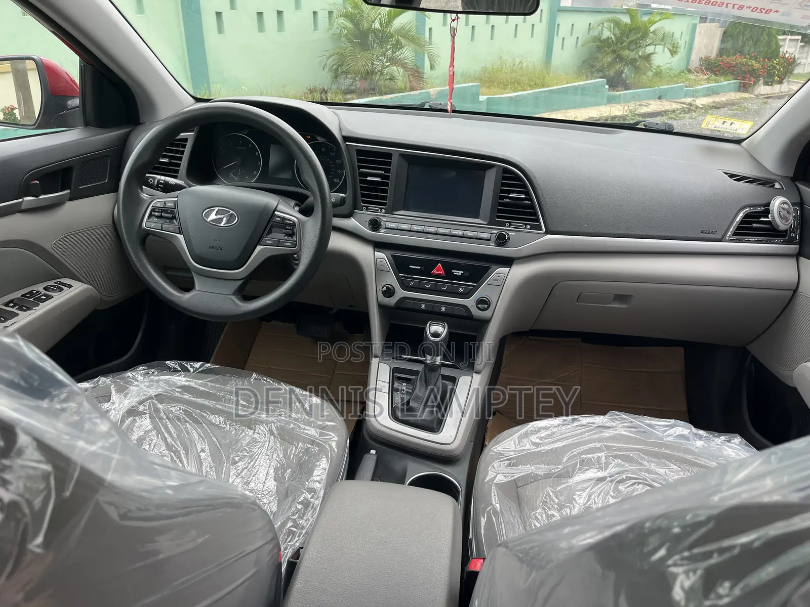 Hyundai Elantra 2017 Red