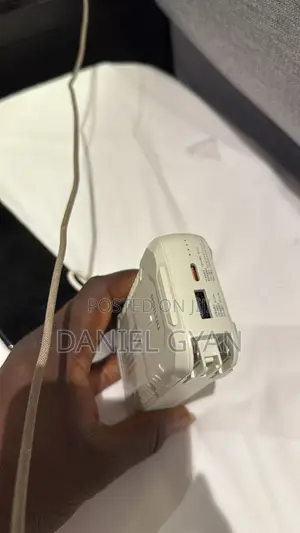 RSILOU 22.5W Power Bank With Several Features.