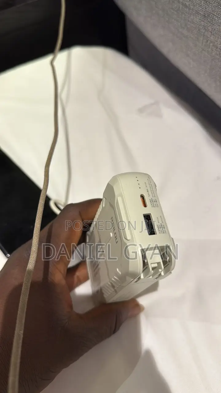 RSILOU 22.5W Power Bank With Several Features.