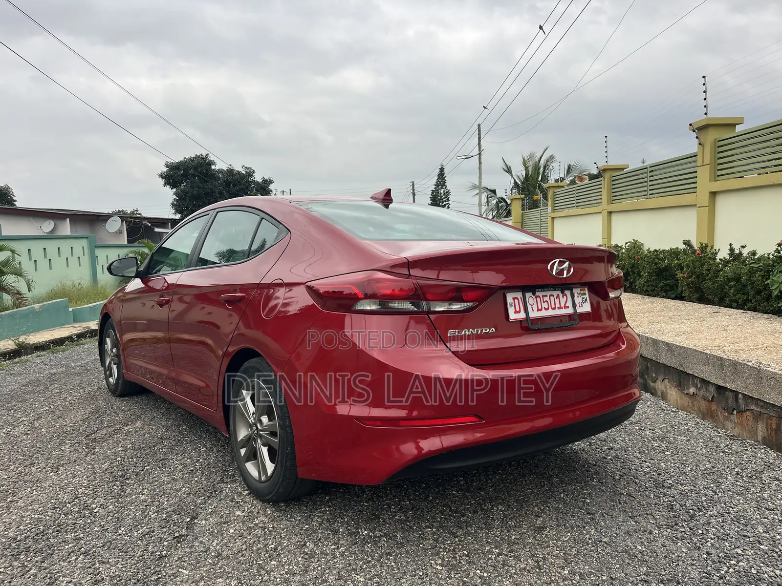 Hyundai Elantra 2017 Red