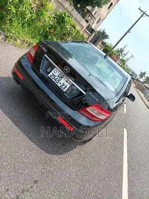 Mercedes-Benz C300 Sport 4Matic Sedan AWD (3.0L 6cyl 7A) 2010 Black