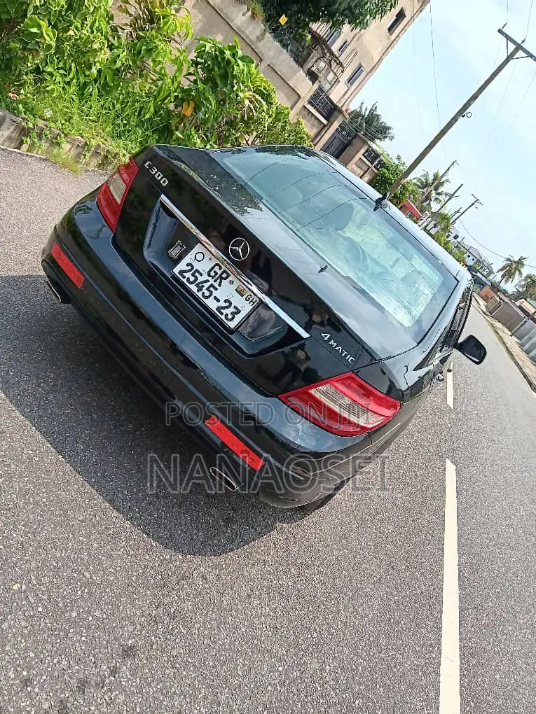 Mercedes-Benz C300 Sport 4Matic Sedan AWD (3.0L 6cyl 7A) 2010 Black