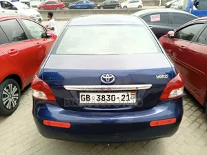 Toyota Yaris 2010 Blue