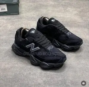 New Balance 9060 All Black