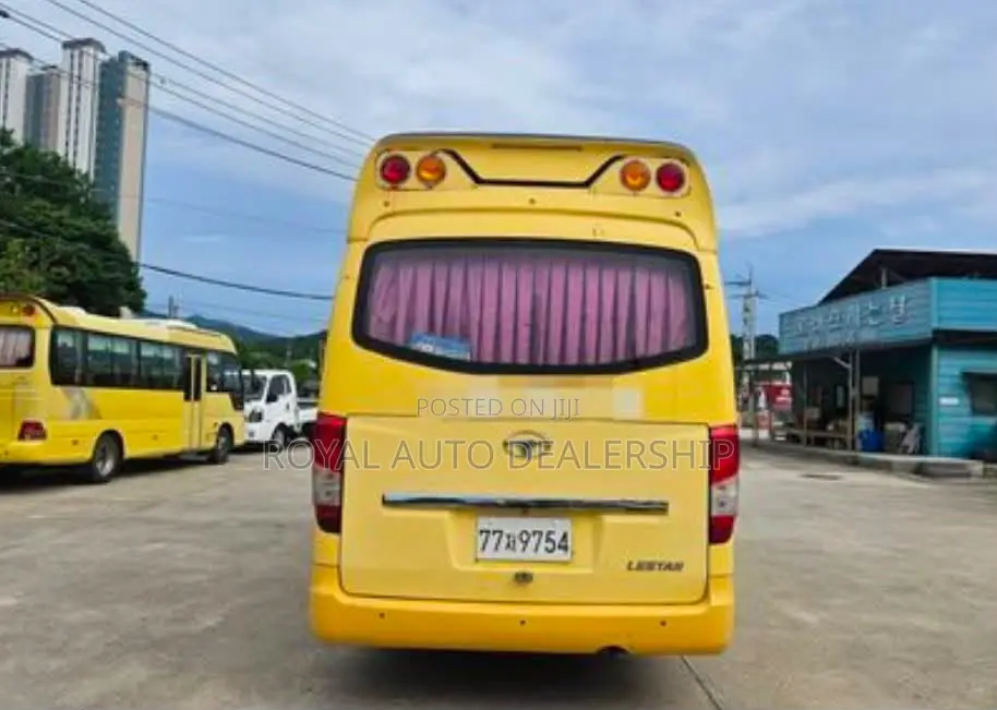 Daewoo Lestar 2015 Yellow