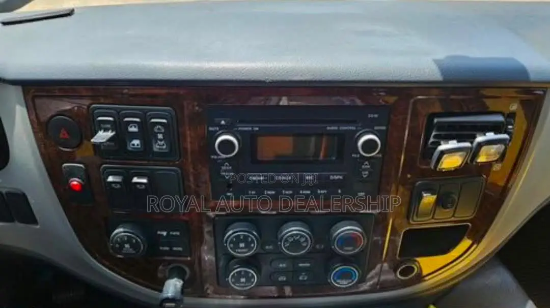 Daewoo Lestar 2015 Yellow