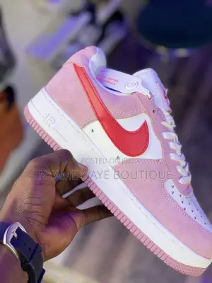 Air Force Design Sneaker