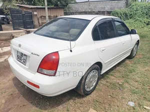 Hyundai Elantra 2003 White