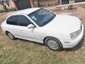 Hyundai Elantra 2003 White