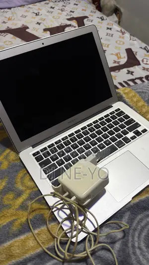 Laptop Apple MacBook Air 8GB Intel SSD 256GB