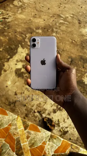 Apple iPhone 11 64 GB Purple