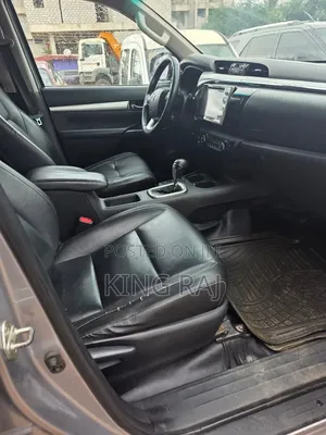 Toyota Hilux 2017 Silver