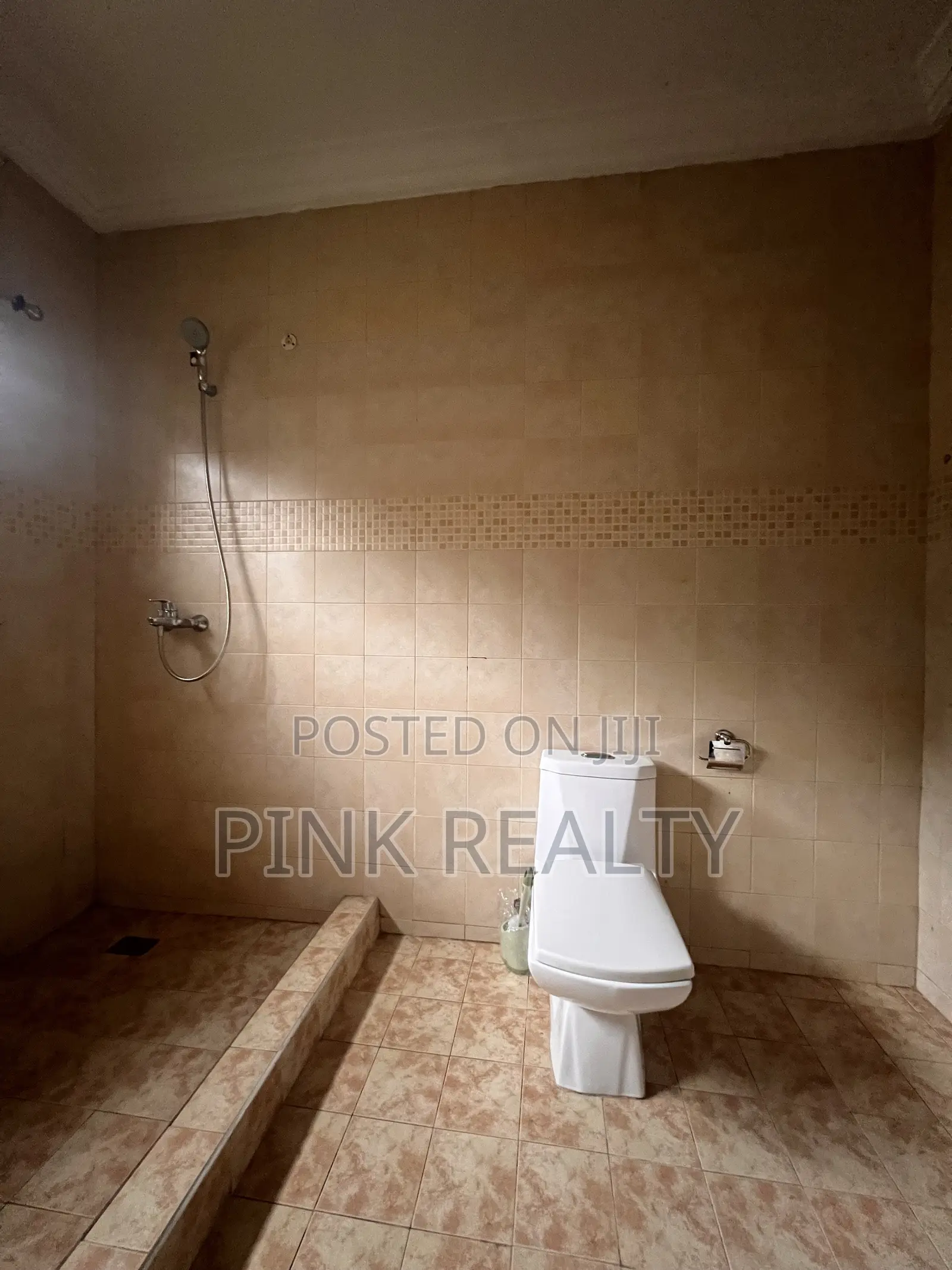 4bdrm House in East Legon for rent